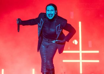 “Electrizante”, la actuación de Marilyn Manson, ‘el Anticristo’, en feria potosina
