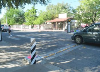 Opera con eficacia tope inteligente para prevenir accidentes viales en calle Heriberto Aja