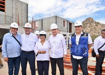 Gobernador Durazo cumple y avanza construcción de 12 mil viviendas para garantizar seguridad patrimonial a familias