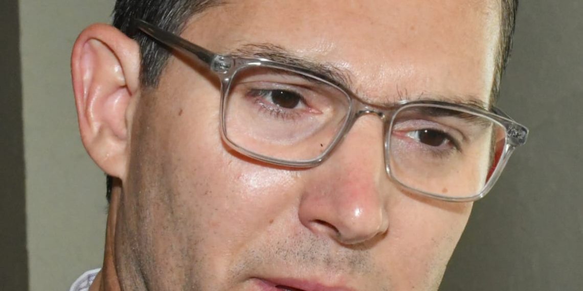 Empresarios y sociedad civil reconocen logros de Toño Astiazarán en su primer Informe de Resultados