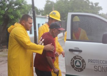 Apoya Protección Civil Sonora evacuación preventiva en Navojoa
