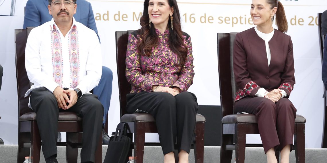 Regreso de la Cámara de Diputados al Desfile Militar, reconocimiento de la institucionalidad y pluralidad que vive México: Kenia López Rabadán