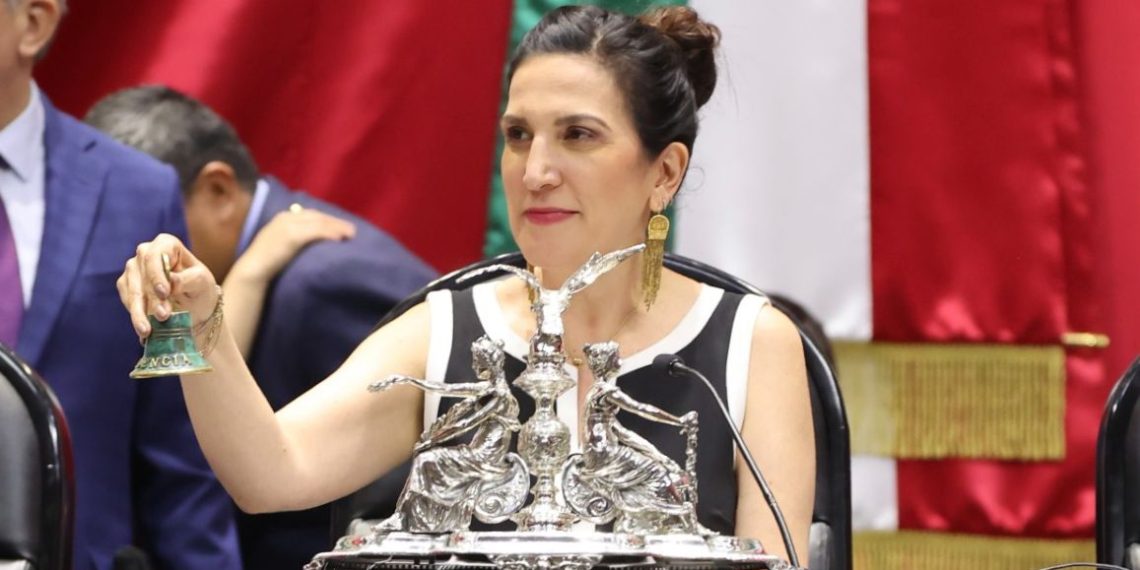 Recibe la Cámara de Diputados iniciativa de la presidenta de la República que prohíbe cigarrillos electrónicos y vapeadores