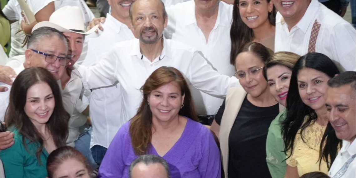 Ramón Flores presente en el informe de la Presidenta Claudia Sheinbaum en Sonora