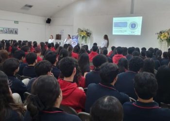 Concientiza Gobierno de Sonora a estudiantes de bachillerato sobre implicaciones de la violencia cibernética