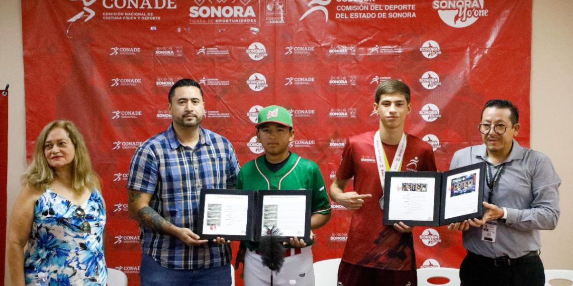 Presenta Correos de México dos series de estampillas postales sobre el deporte