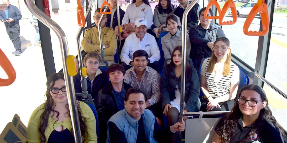 Con el transporte eléctrico HBus mejoran las oportunidades de los estudiantes universitarios