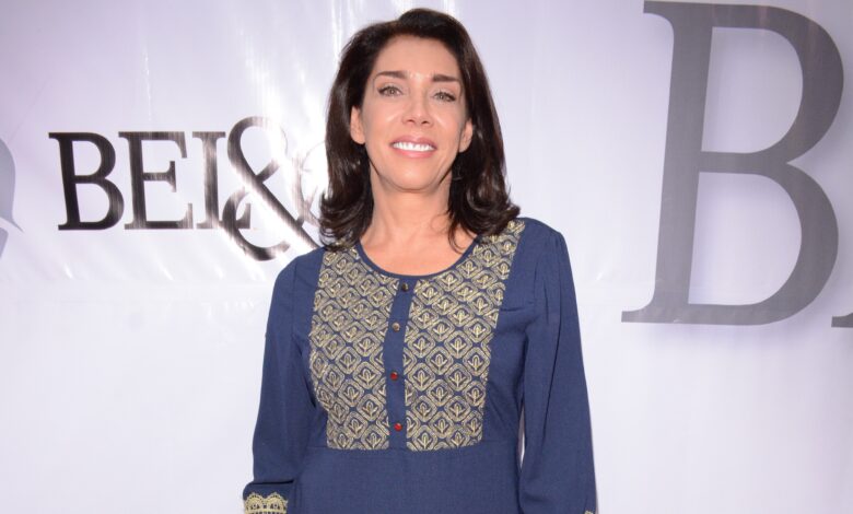 Cynthia Klitbo deja México por trabajo