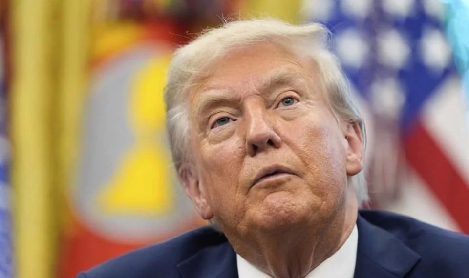 En caso de riesgo, derribaremos aviones de Venezuela: Trump