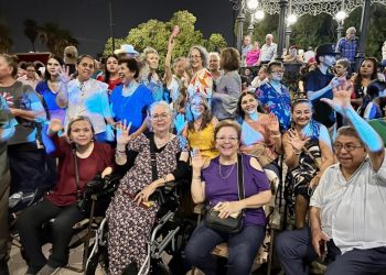 Gran éxito del baile “Bailar es Recordar” en honor a las Personas Mayores