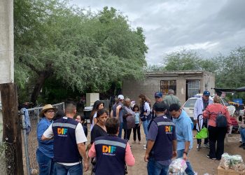 Lleva Patty Ruibal alimentos y útiles escolares a familias afectadas por lluvias de El Tazajal y La Victoria