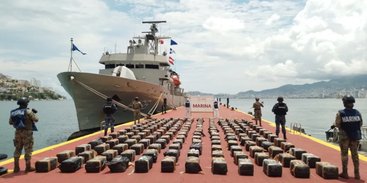 Los cárteles desafían la vigilancia naval en el Pacífico para llegar a EU