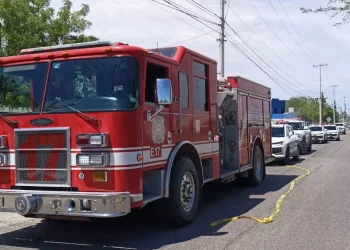 Evacúan a 200 personas tras conato de incendio en guardería de Hermosillo