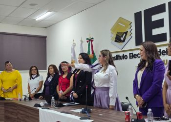 Protesta Alma Lorena Alonso Valdivia como presidenta de la Asociación Mexicana de Consejeras Estatales Electorales, A.C.