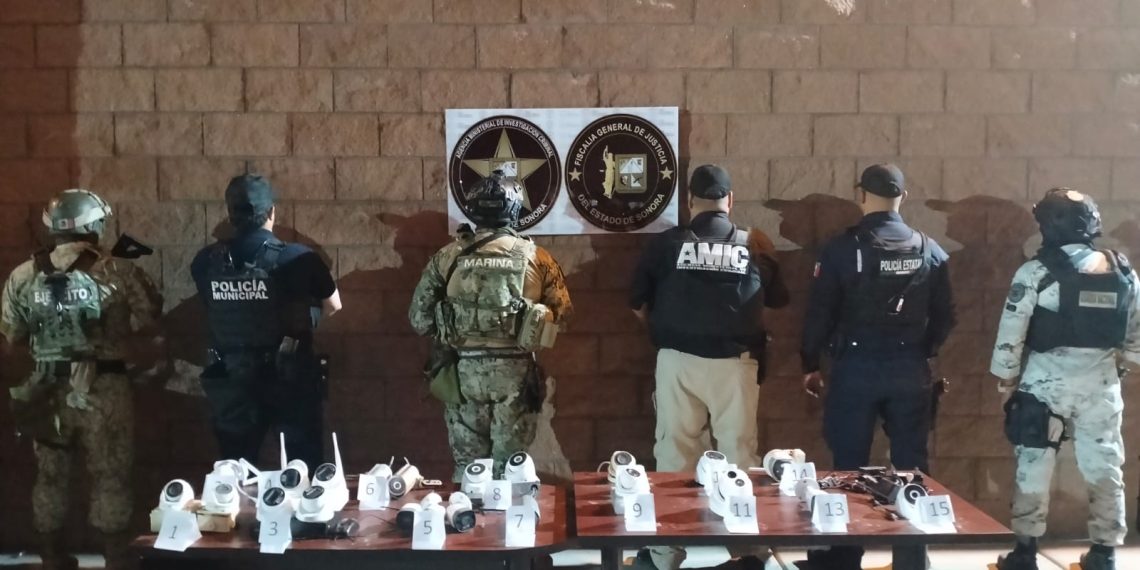 FGJES asegura 23 cámaras de video vigilancia parásitas en operativo conjunto en San Luis Río Colorado