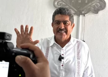 Diputado Manuel Espino sufre derrame cerebral la noche del miércoles; “está en terapia intensiva”, señala Monreal