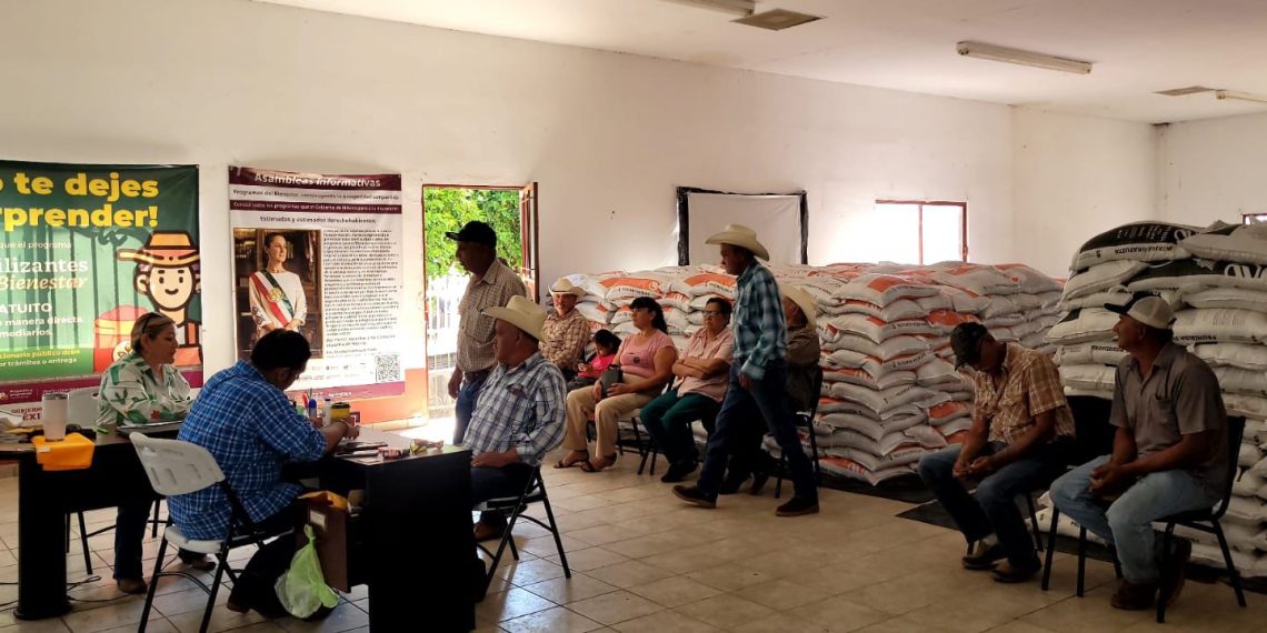 SADER Sonora da inicio a la segunda etapa de entrega de fertilizantes gratuitos a productores