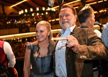 Se adueña Arnold Schwarzenegger del Oktoberfest