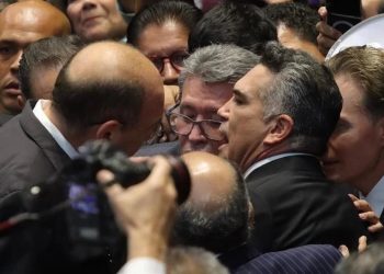 Reclama Noroña a Gutiérrez Luna por dar palabra a ‘Alito’