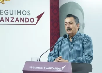 Anuncia Javier Lamarque la llegada de más unidades de transporte para finales de año