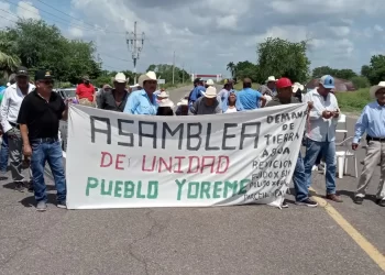 Bloquean Mayos carretera a Etchojoa