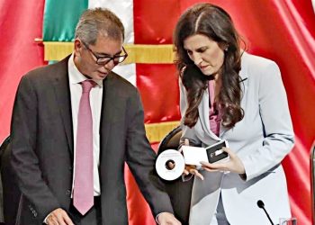 Aumentan impuesto a refrescos, tabaco, casinos y videojuegos