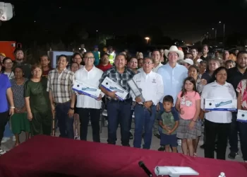 Ilumina Elías Retes la “Perla del Mayo”