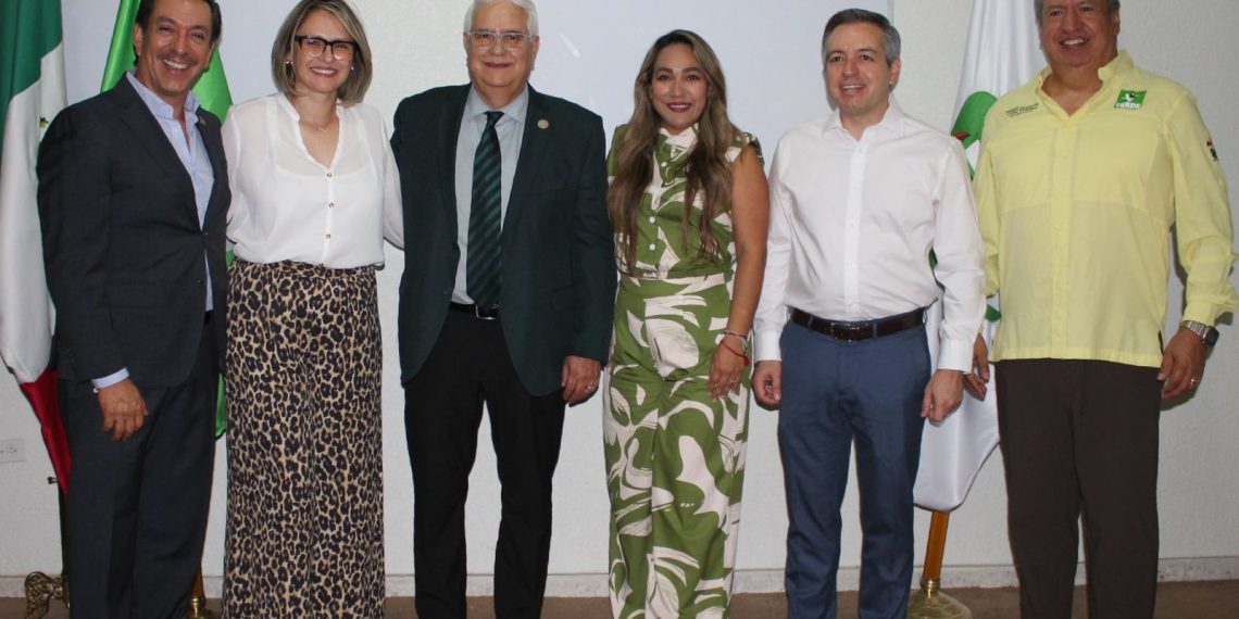 Diputado Raúl González De La Vega se suma al Partido Verde