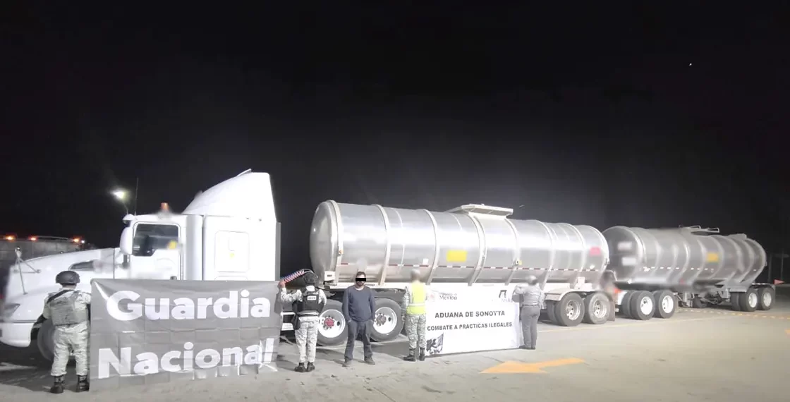 Decomisan tráiler que transportaba huachicol al norte de Sonora