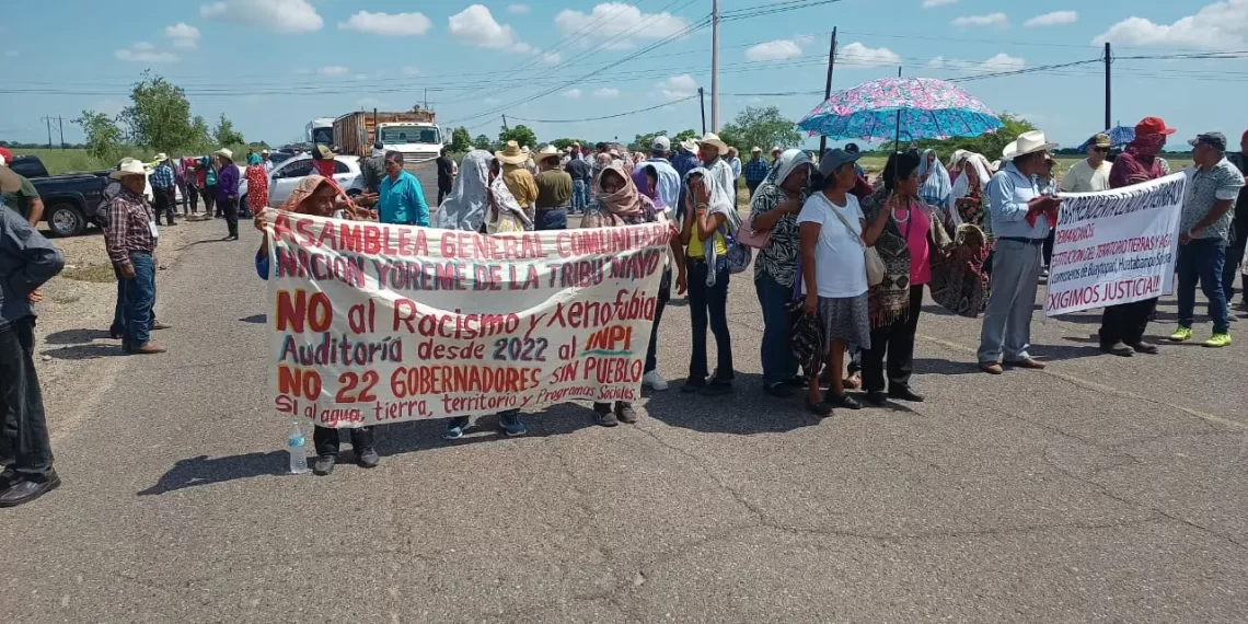 Tribu Mayo vuelve a bloquear la carretera de Etchojoa
