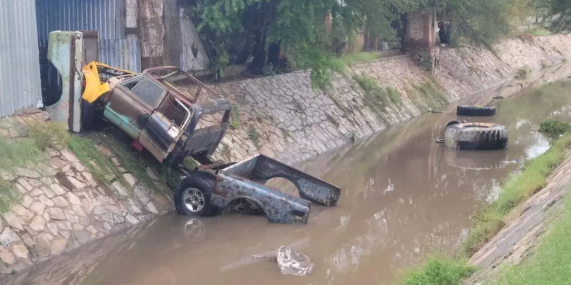 Servicios Públicos despliega operativo tras daños por lluvias en Hermosillo