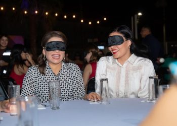 Realiza Gobierno de Sonora “Cena a Ciegas” para sensibilizar sobre la discapacidad visual