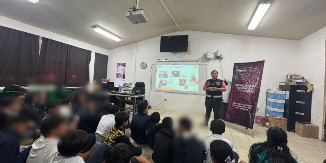 Sensibiliza Gobierno de Sonora a madres de familia y estudiantes sobre prevención de violencia en Molino de Camou