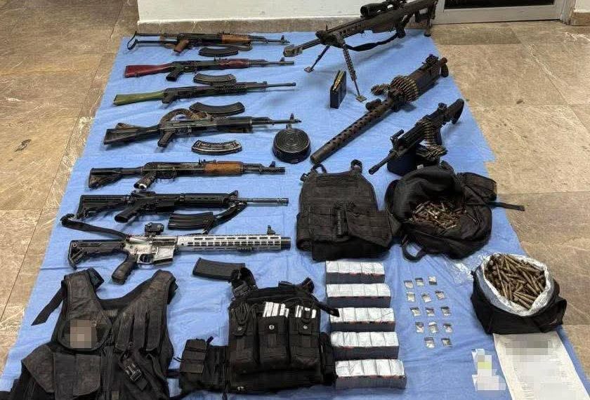 Operativo conjunto decomisa drogas, armamento y detiene a dos generadores de violencia