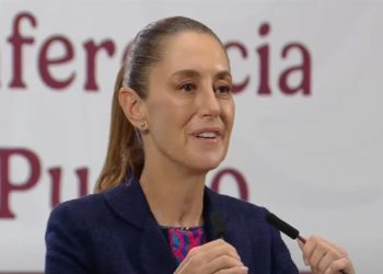 Pide Claudia Sheinbaum que Noroña responda sobre avión privado