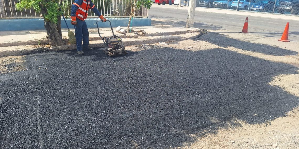 Refuerza Ayuntamiento de Hermosillo mantenimiento en vialidades