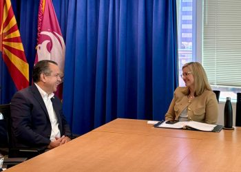 Destaca Toño Astiazaran virtudes de Hermosillo como polo de inversión ante empresarios y alcaldesa de Phoenix