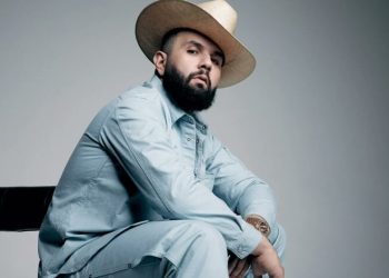 Carín León se lanza al country