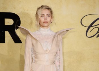 Recibe Paris Jackson millonaria herencia