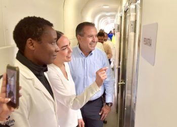 Da bienvenida Toño Astiazarán a servicios de salud del Dr. Vagón en Hermosillo