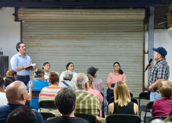 David Figueroa lleva la jornada 31 del “Diputado en tu Colonia” a la Mártires de Cananea