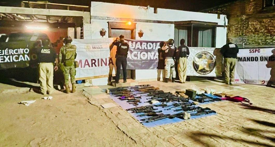 En San Luis Río Colorado aseguran 30 armas, autos y droga