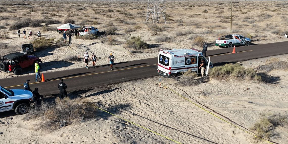 Gobierno de Sonora a través de personal de Protección Civil Sonora brinda apoyo en Carrera del Desierto