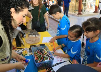 Acuden niñas, niños y jóvenes a la Unison a conocer de ciencia y profesiones que la desarrollan