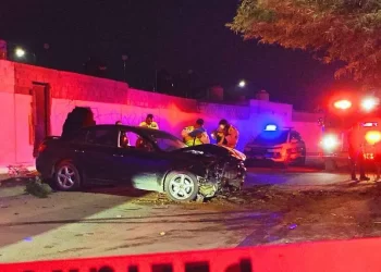 Arrolla joven con su auto a dos mujeres en Villa Verde