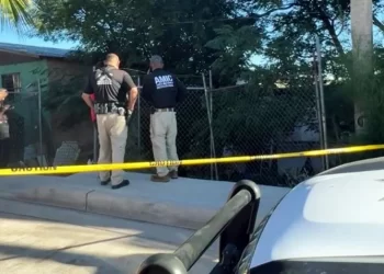 Mujer de 86 años muere atrapada en su casa durante incendio en Nogales