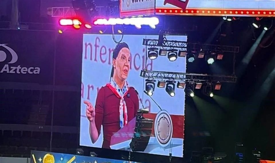 Salinas Pliego se mofa de AMLO y Sheinbaum; pide saber ‘cuánto debe’