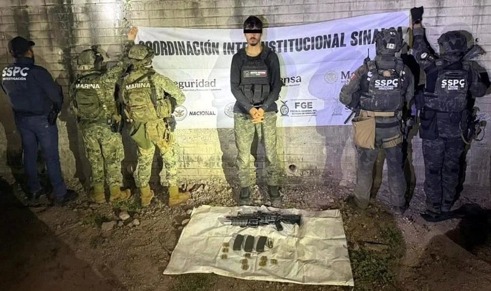 Detienen a integrante de ‘Los Chapitos’ y aseguran arsenal