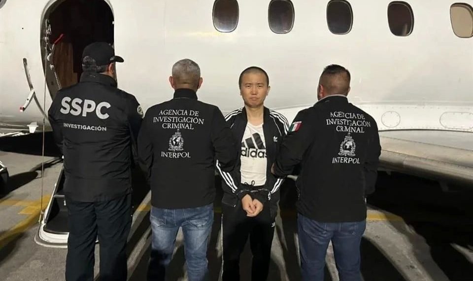 Mandan a NY a capo chino; lo verá juez de caso ‘Chapo’