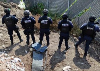 Aseguran bodega con 30 mil litros de huachicol en Celaya